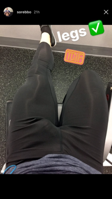 guygym-spy:Gym bulge with hot spandex pants.