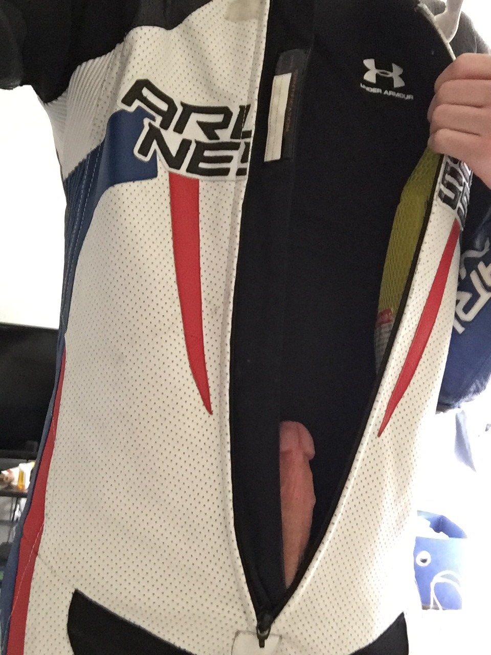 biblogdude: gearmeup: Thinking about going out for a ride… I’m down to ride with