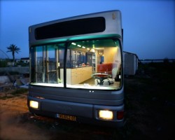 fromgrapevine:  Retired city bus converted into tiny living space Two women with creative imaginations transform a junked bus into a unique mobile home. 