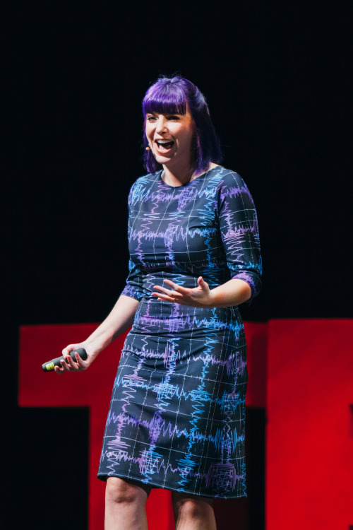 startorialist:  Spotted: Professor Kelly Holley‐Bockelmann wearing a custom gravitational waves dres