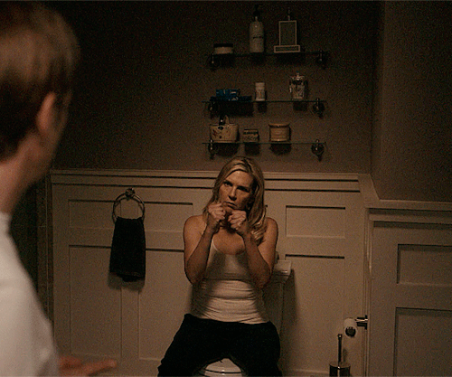 kimwexlersponytail:Rhea Seehorn as Kim Wexler in Better Call SaulS06E05 Black and