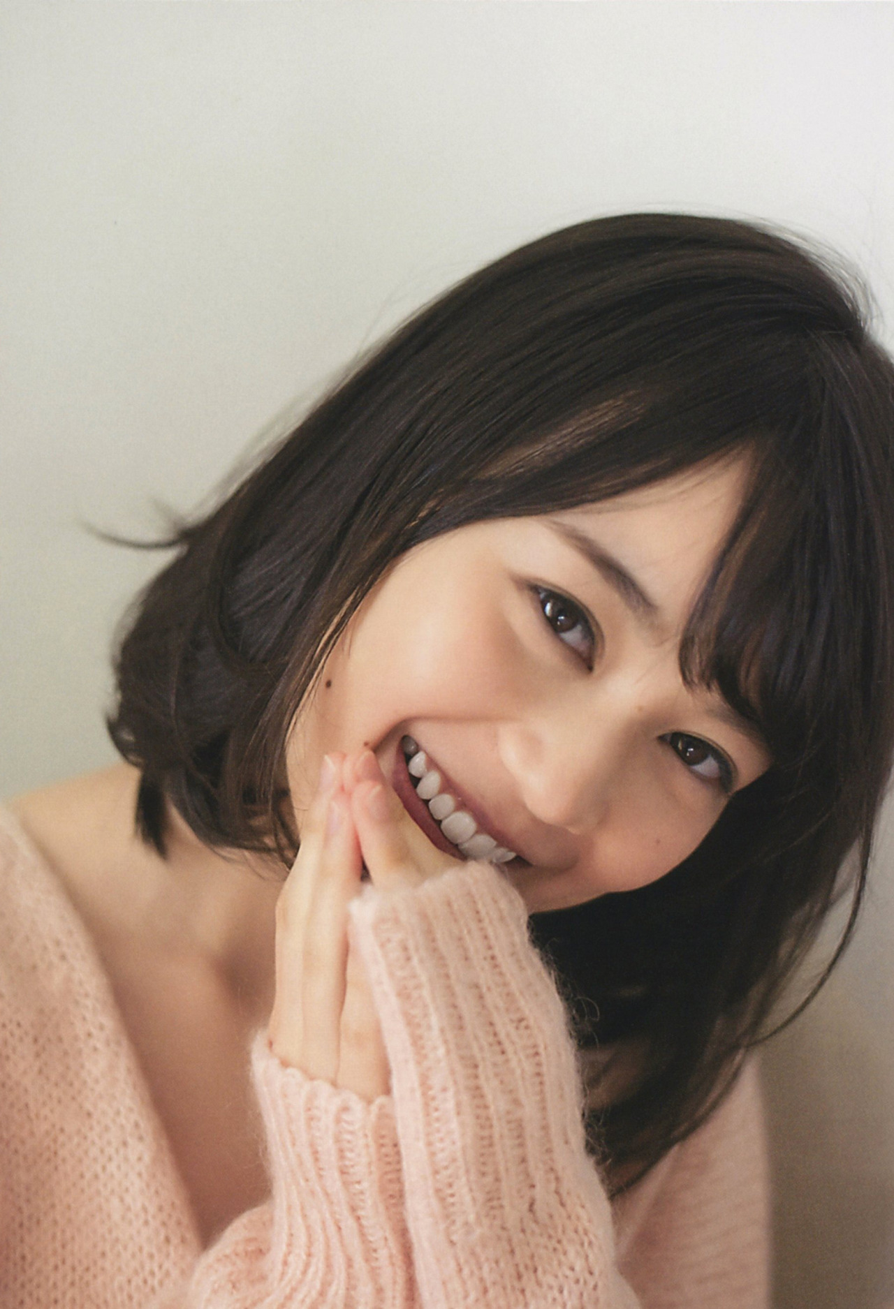 46wallpapers:    Erika Ikuta - 1st Photobook “Tenchou(Modulation)”   