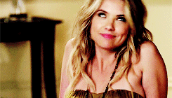allenssnows:  yearbook awards  ★ tylers-hoechlin requested: Pretty Little Liars + nicest smile: Hanna Marin   💖💖💖