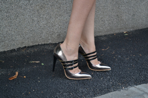 black, metallic, Pixie Shoes, buckles, pointed toe, silver, heels from HeelsFetishism