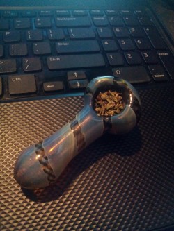 n0stalgic-dreaming:  Smoked a bowl with babe, just not in person. A couple that smokes together stays together.~