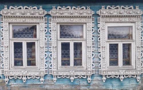 gagarin-smiles-anyway: Traditional Russian window frame - nalichnik (by Andrei Lisitsyn)