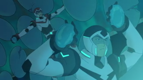 lionbots:SHIRO IS DONE HE’S FUCKING DONE HE’S JUST “death? bring it.”Holy cow I can&rsquo;t stop lau