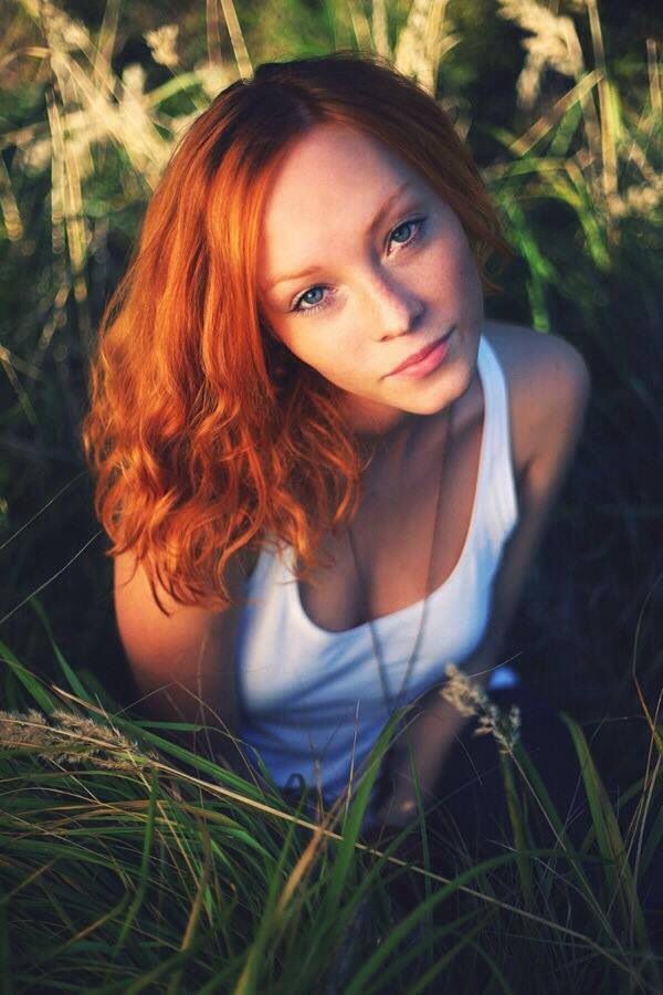 sexy-redhead-girl:  Redhead Girl http://redheads-in-lingerie.blogspot.com/