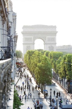 magic-of-eternity:  Paris, France