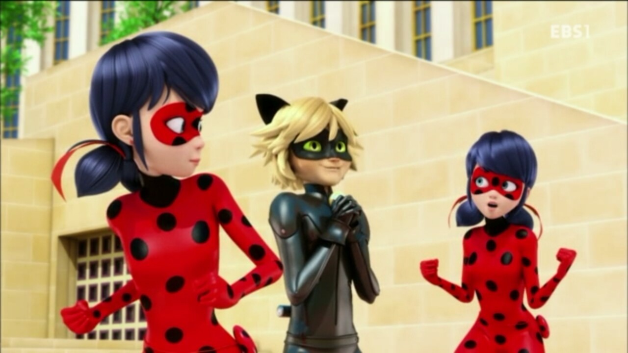 chat-noiir:Look how happy he is! I’m dying!
