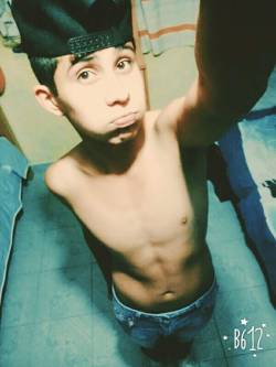 Love-Chacalitomayate:  Justamateurboyz:  Baby Face Guy 19Yo From Mexico City    @Mayate_Cabron