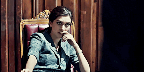 diziland:  Bergüzar Korel as Feride Şadoğlu -  Karadayı (2012 - 2015)