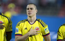 chacalandia:  Andrés Correa, un papi futbolista de la selección colombiana nos enseña su rico cuerpo y su verga werita!Manda tus aportes al correo chacalandia@hotmail.com y al kik chacalandia