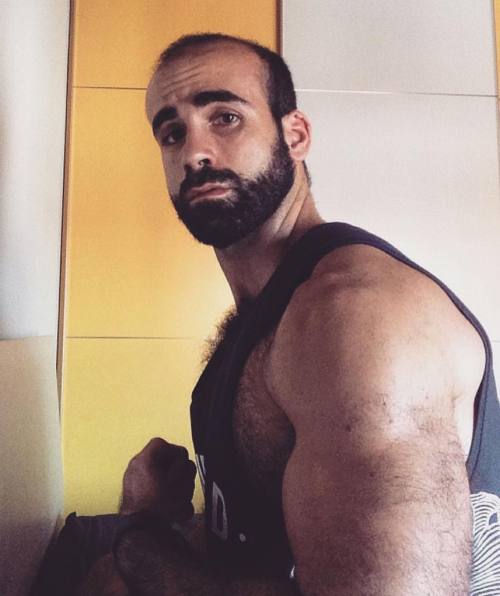 scruffy JIZZ monkey!