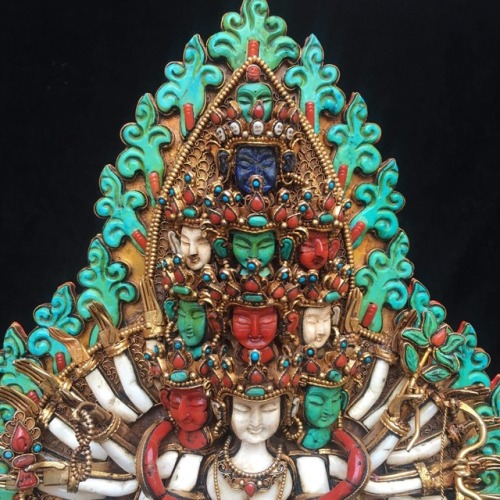 Masterpiece Avalokiteshvara Over 200 individually master-carved pieces of lapis lazuli, turquoise, c