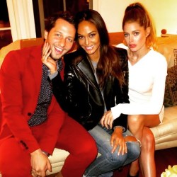 Happy birthday to this special man!! Thank you for always brighten up the room when you come in and bringing the fun because we always do except for me as you can see in this picture😁🎉. Have a great day @derekblasberg ❤️ by doutzen