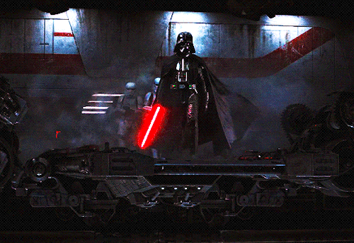 anakin-skywalker:RED LIGHTSABERS represent evil and power. Red lightsabers are notorious as a weapon