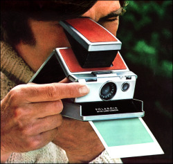 retroreverbs:  Polaroid SX-70 (1974). 