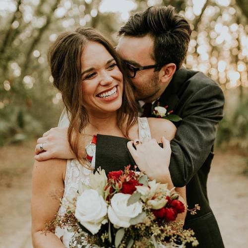 Adore this shot taken by @vicbonviciniphotography . . . #weddingphotography #weddingphotographer #fl