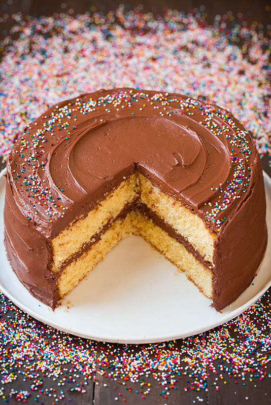 foodffs:  Yellow Cake with Chocolate Buttercream Frosting Really nice recipes. Every