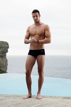 blackandwhite1789:  Do you prefer swimmer james magnussen smooth or hairy?