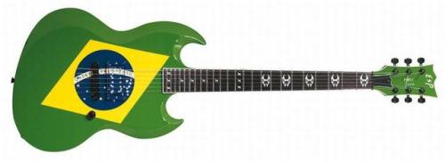 death-vultures:Dimebag Darrell (Pantera)James Hetfield (Metallica)Alexi Laiho (Children of Bodom)Ker