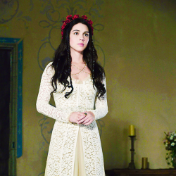 :  Adelaide Kane as Mary Stuart 