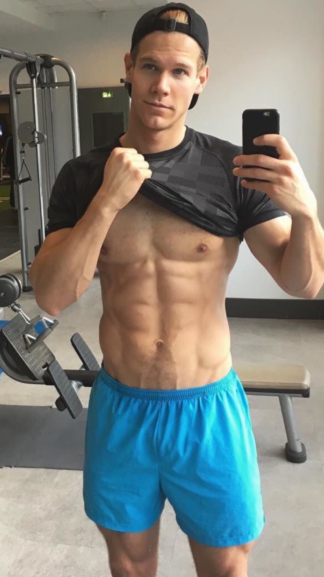 Guy Selfies
