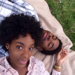 keekslechic:  summer picnics in the park..