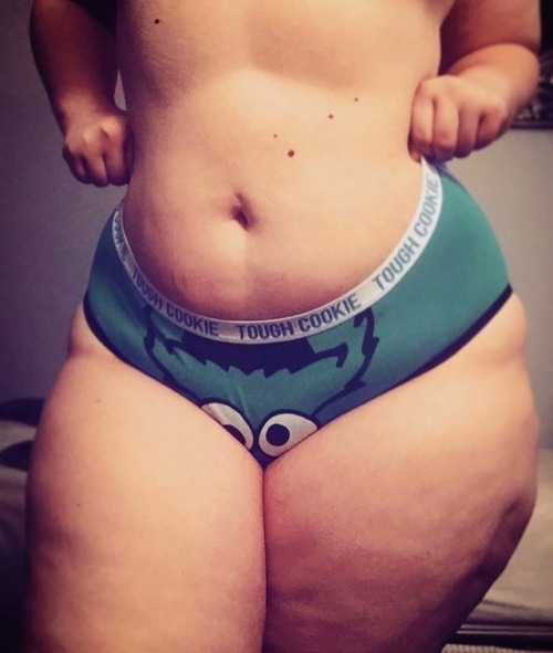 Admiring the curves of a thick secure woman