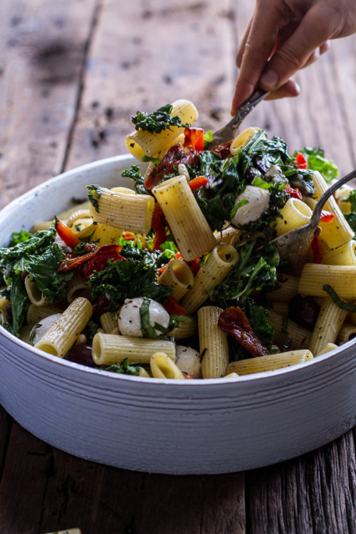 goddess-river: do-not-touch-my-food: Tuscan Pasta Salad with Mozzarella and Blue Cheese ☽ ⁎&nbs