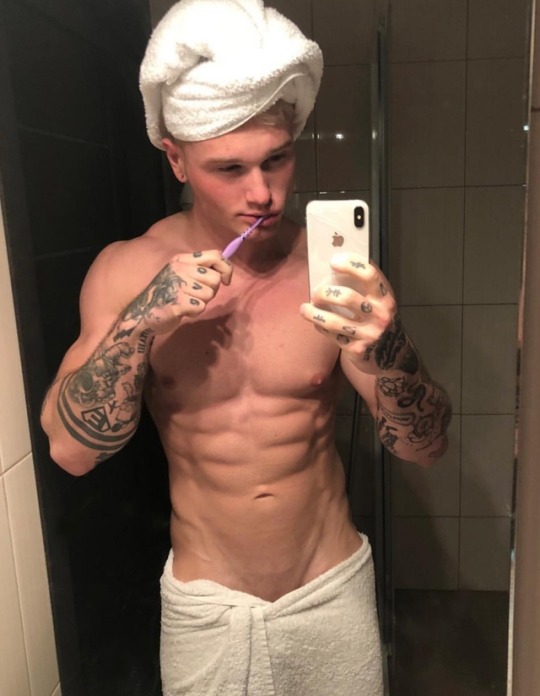 spndxjck:  Instagram:  andrey_kiptach 