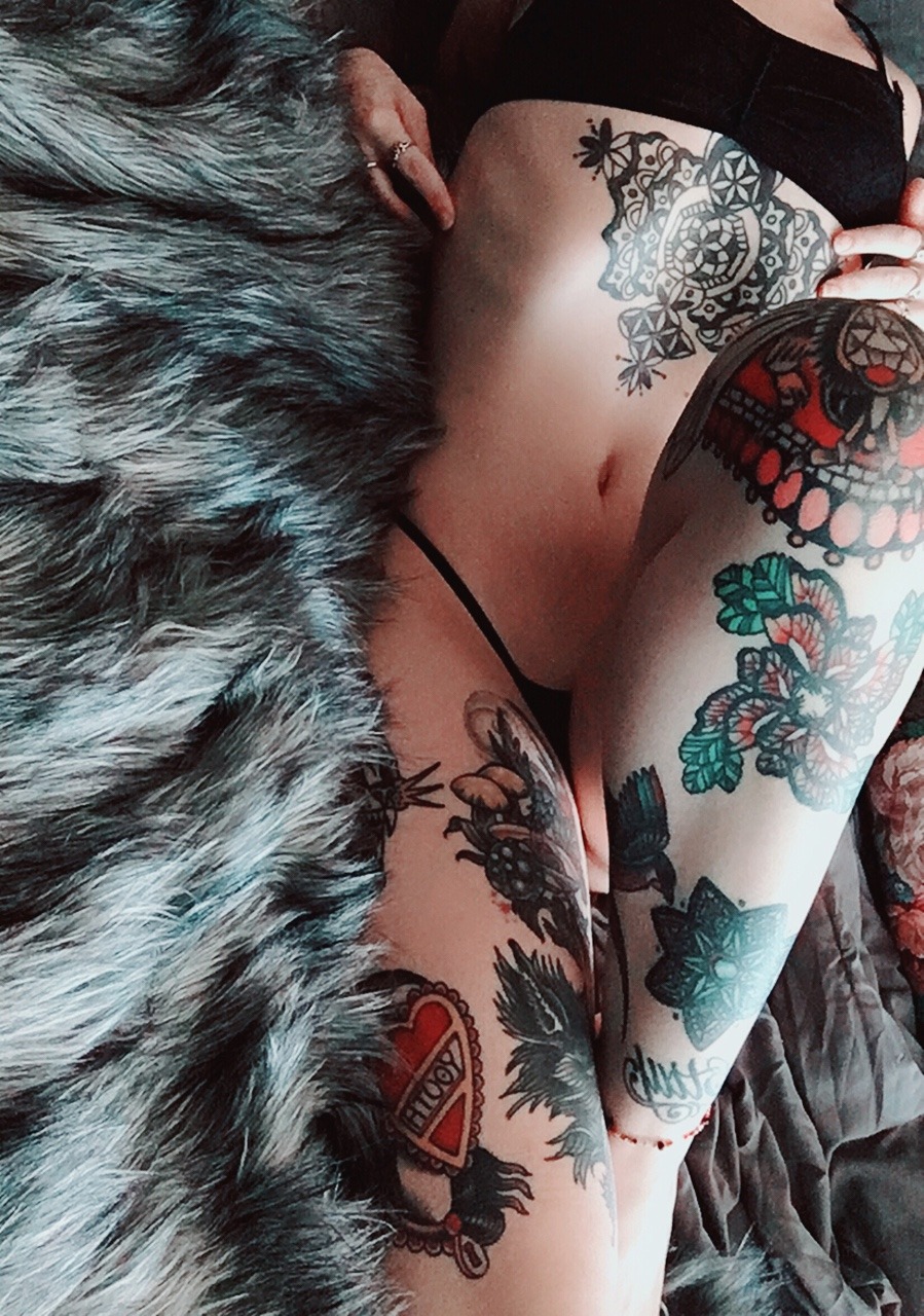 feelingslikeseasonz:  🦇❄️