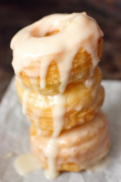 savagelydelicious: Puff Pastry Donuts (Cronuts)