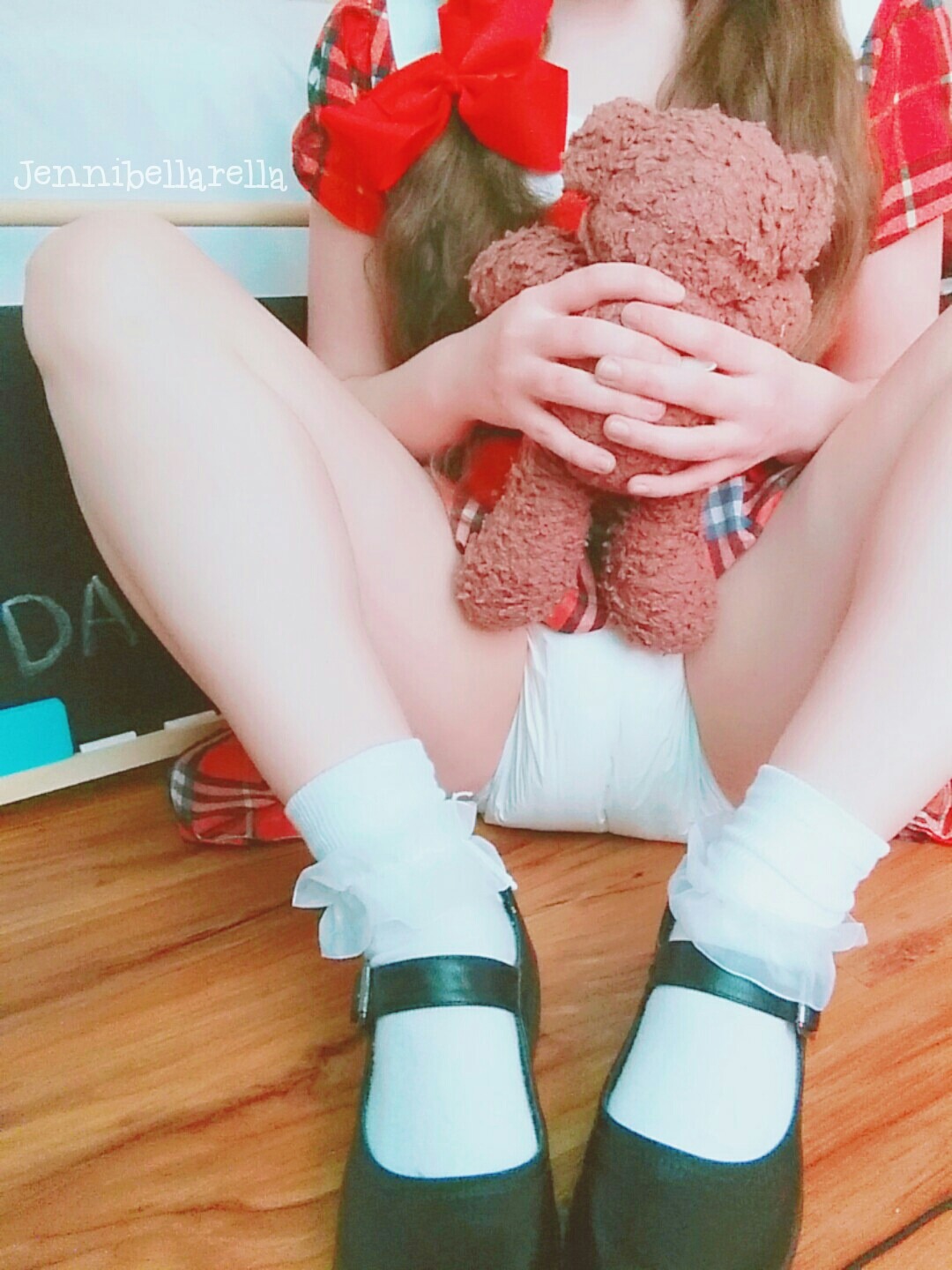 jennibellarella:Baby is a vewy good student. *nods* 