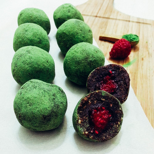 Raw Vegan Matcha Energy Balls(Click image for recipe)