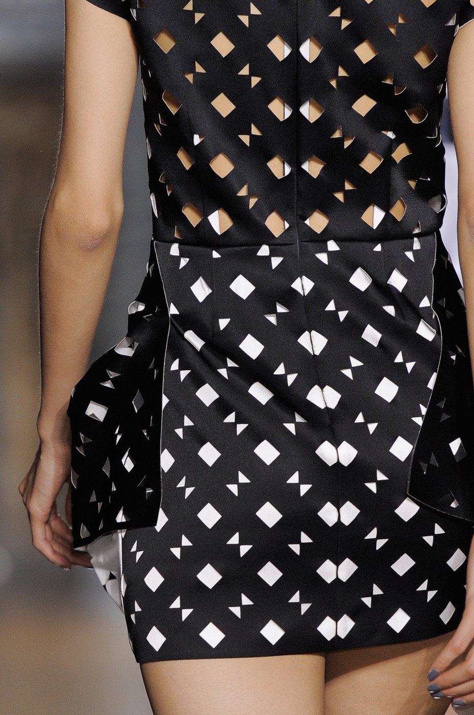 mulberry-cookies:  John Galliano S/S 2014 (details) 