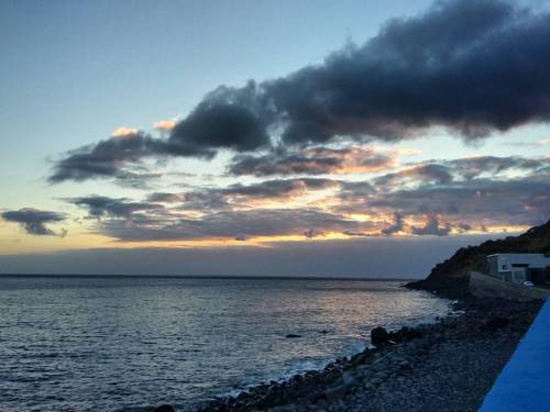 Sunset #madeiraisland #visitmadeira #sunset #pauldomar #madeira (at Paul Do Mar, Madeira, Portugal)