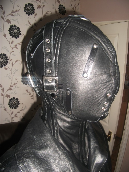 Porn photo 46leatherlover:  then leather went thru this