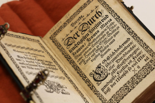 uispeccoll:Any book is instantly improved with the addition of decorative jewels! This 1610 copy of 