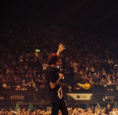 moshingwithsauron:  Bring Me The Horizon