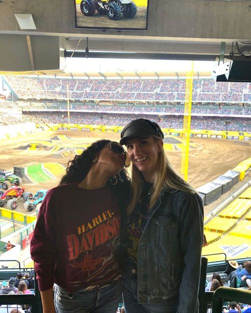 heathermorrisstuff:heatherrelizabethh: THE reunion of all reunions…thank you @monsterjam for 