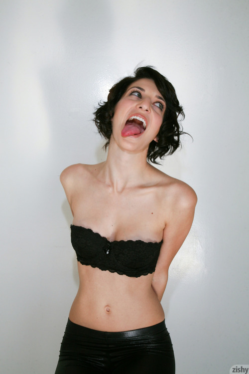 Porn Pics Molly Berardi - www.zishy.com