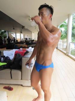 evianguy:  Hawt Asian Stud! 