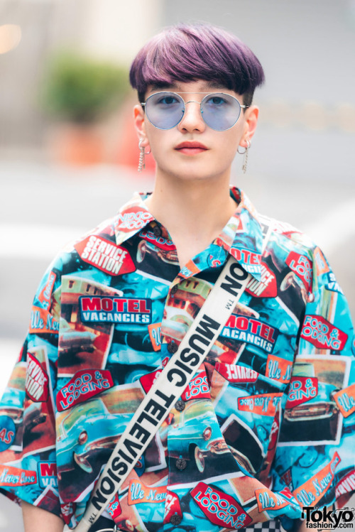 tokyo-fashion:19-year-old Taishin on the street in Harajuku wearing a print shirt with checkerboard belt, skinny pants, neon zebra creepers, and MTV tote bag. Full Look