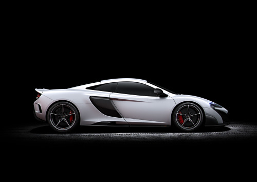 itcars:  First Shots of the McLAREN 675LT675LT re-establishes the McLaren ‘Longtail’ heritage, focusing on light weight, optimised aerodynamics, increased power, track-focused dynamics and driver engagement0-100 km/h in 2.9 seconds; 0-200 km/h