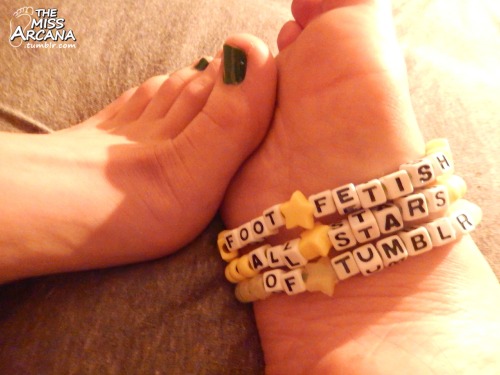 its-all-about-the-toes: themissarcana: I love kandi and making it, and since you guys are the all s