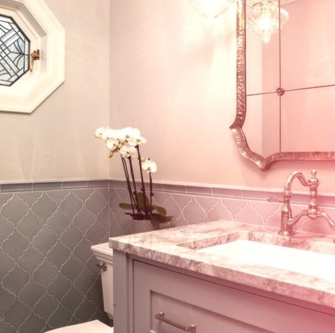 Powder Room - Traditional Powder Room