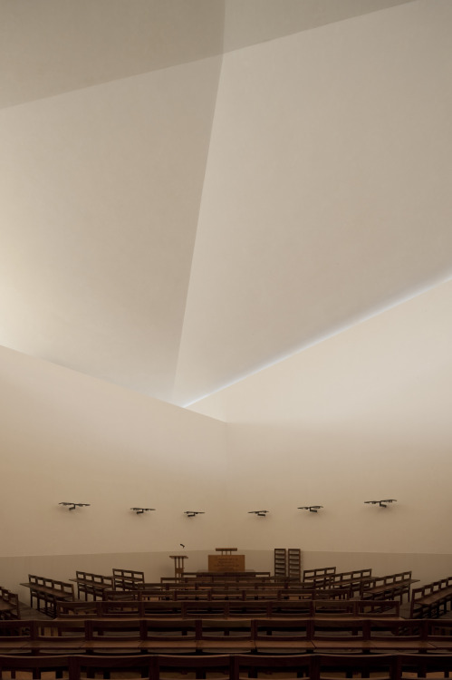 A Church in Kyoto / Shigenori Uoya Architects and Associates Japan, 2014