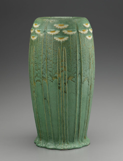 arsvitaest: Daisy vase by Ruth Erickson for Grueby Faience Company The Grueby Faience Company, found